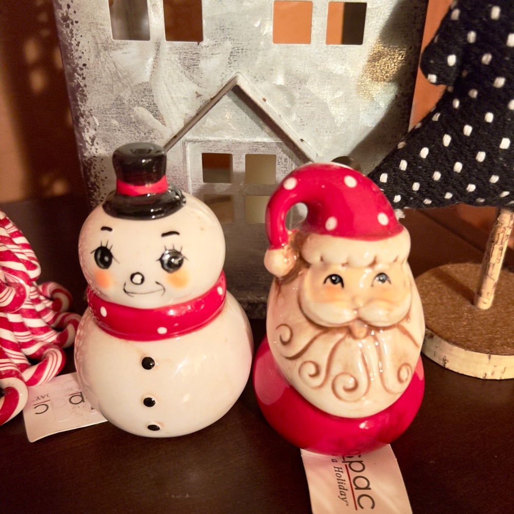 Johanna Parker Christmas Salt & Pepper Set